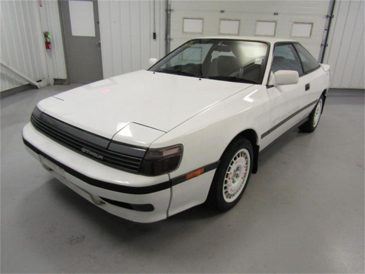 1988 ST165 Toyota Celica GT-Four White (3).jpg