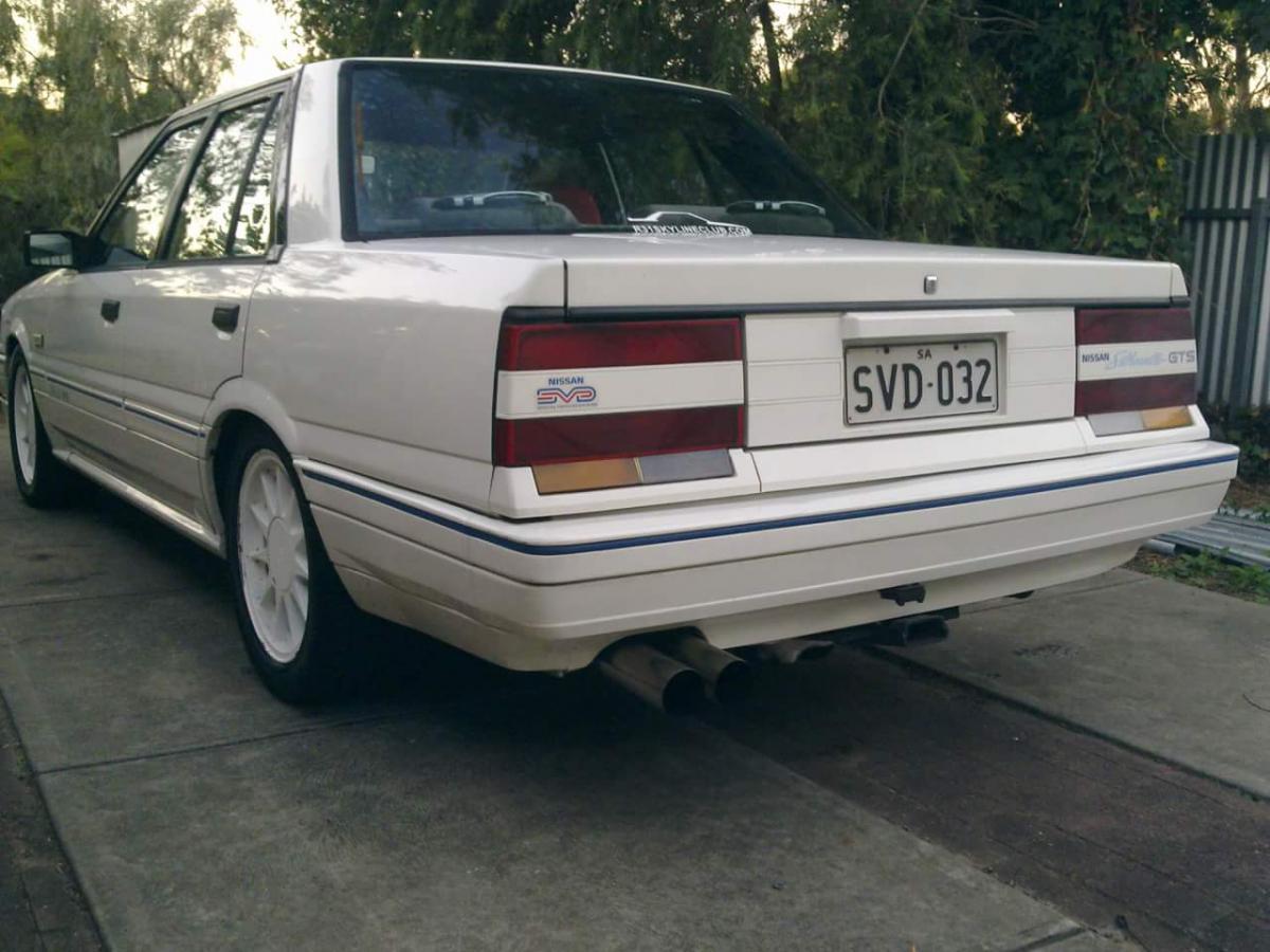 1988 Skyline R31 GTS1 white wrecking (3).jpg