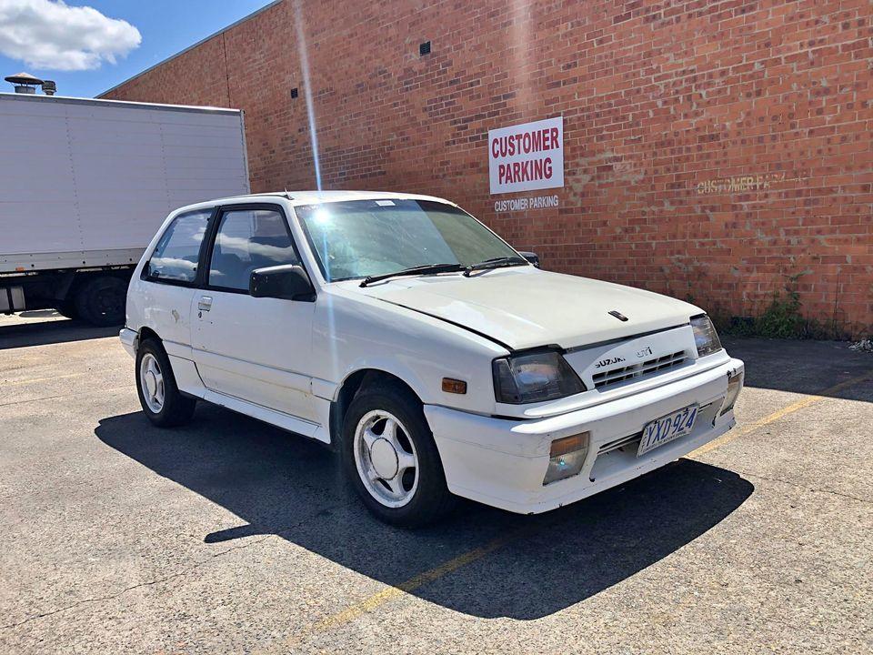 1988 Suzuki Swift GTI Mk1 white Australia (1).jpg