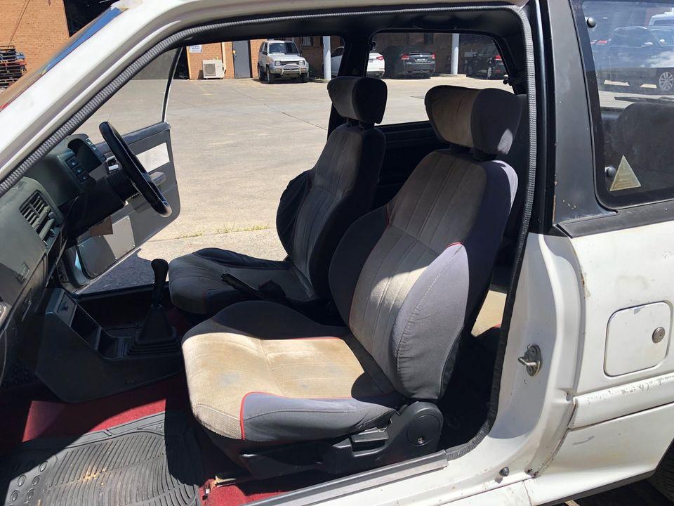 1988 Suzuki Swift GTI Mk1 white Australia (7).jpg