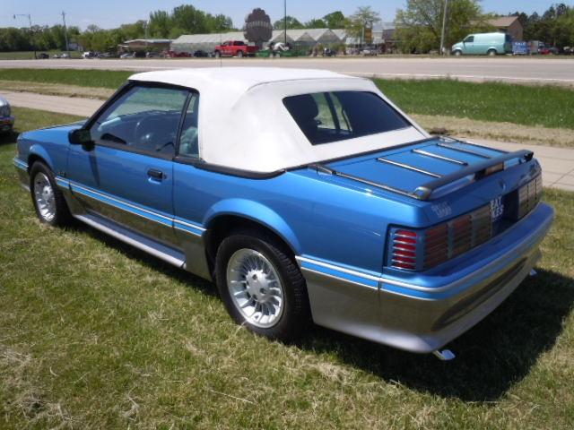 1989 Ford mustang GT Spoiler.jpeg