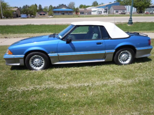 1989 Ford mustang GT side profile.jpeg