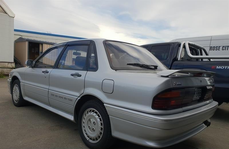 1989 Mitsubishi Galant VR-4 Turbo AWD Silver original condition (3).jpg