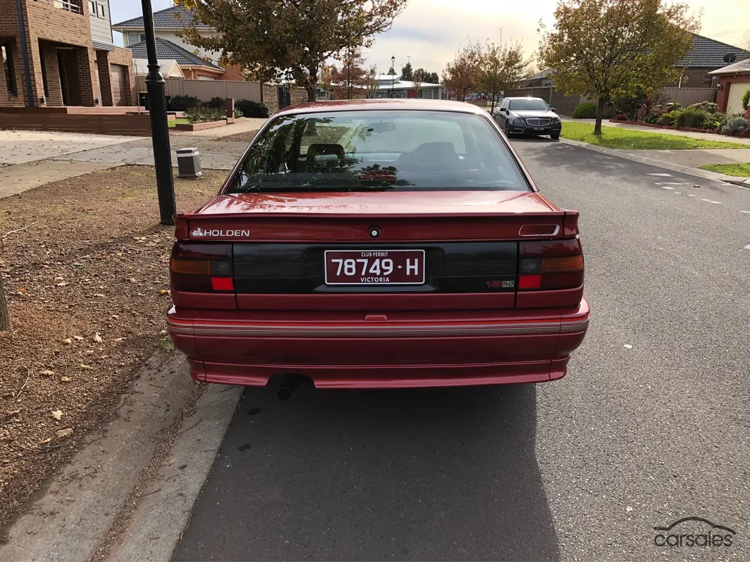 1989 VN SS Commodore Maroon 2018 images (3).png