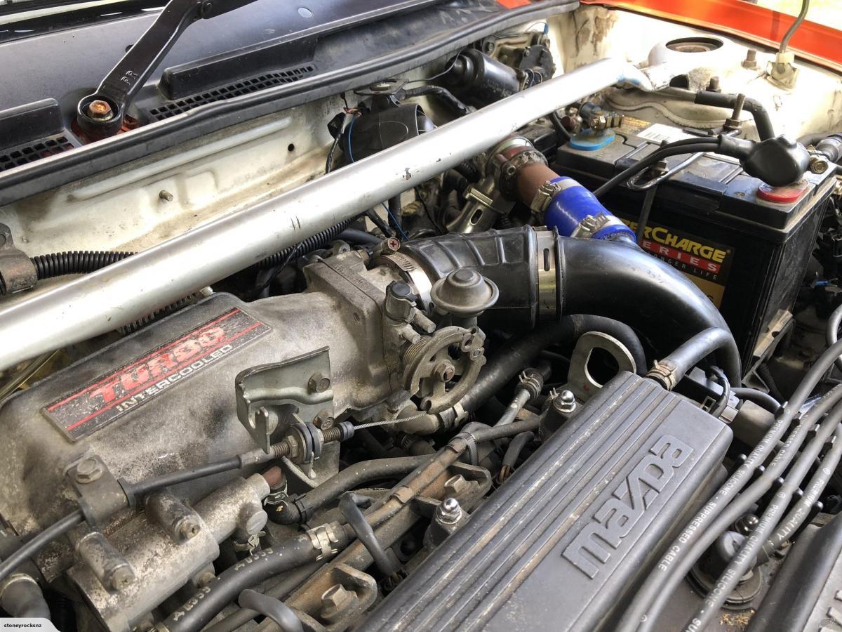 1990 Mazda Familia 323 GTX Turbo hatch white repainted red images (16).jpg