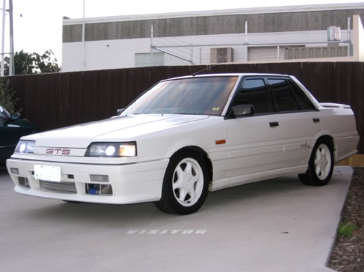 1990 Nissan Skyline R31 GTS2 Police car classic white register (1).png