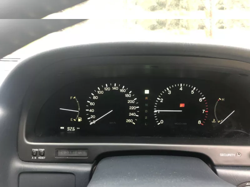 1991 Lexus LS400 for sale Australia images silver over grey (11).png