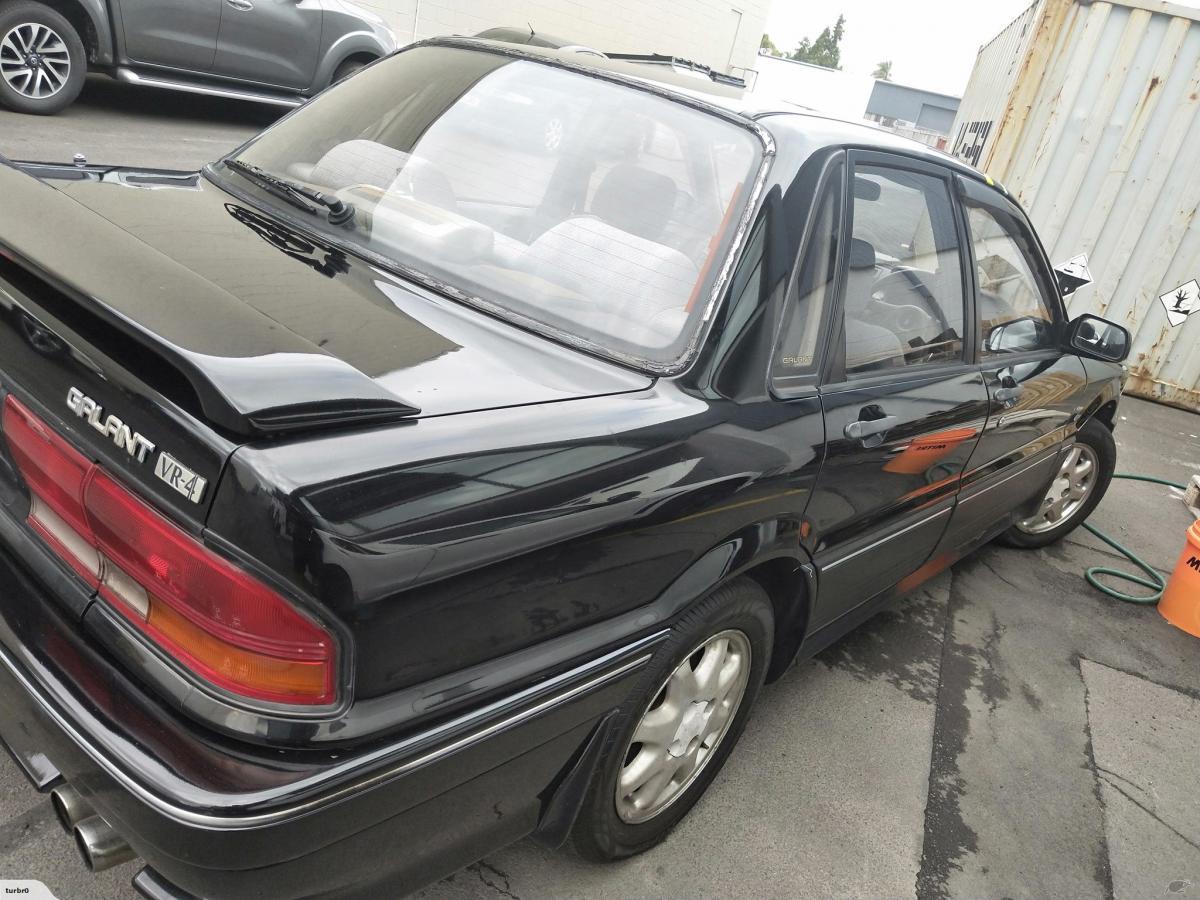 1991 Mitsubishi Galant VR-4 sedan black images 2019 (10).jpg