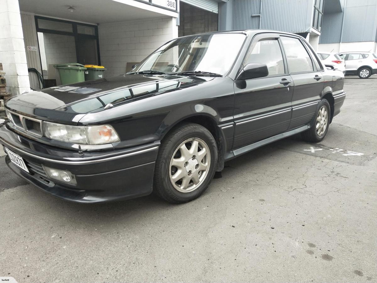 1991 Mitsubishi Galant VR-4 sedan black images 2019 (2).jpg