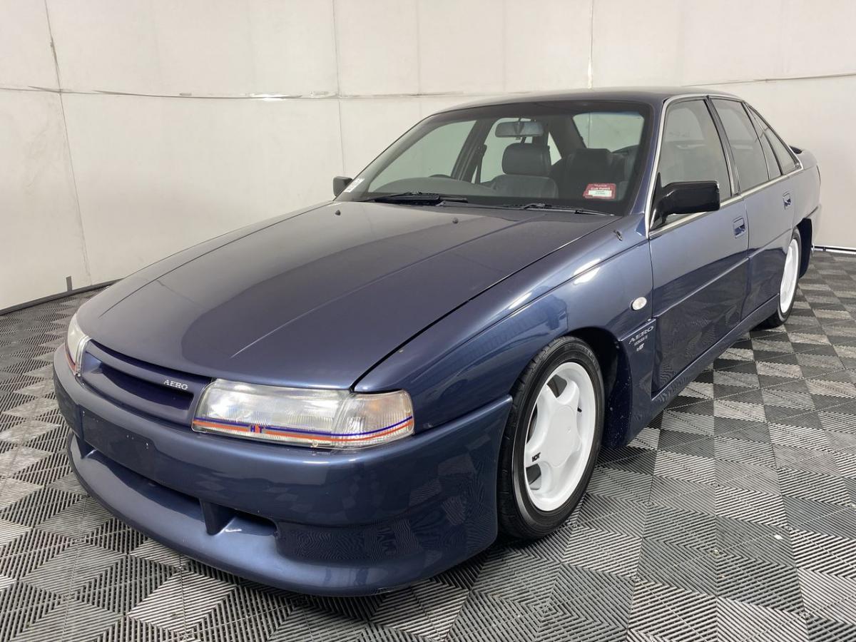 1991 VN Commodore HDT Aero V8 sedan images Blue (1).jpg