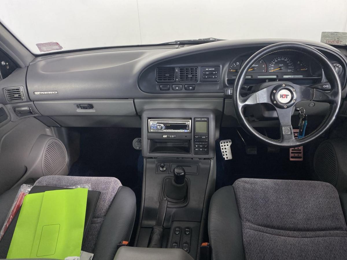 1991 VN Commodore HDT Aero V8 sedan images Blue (8).jpg