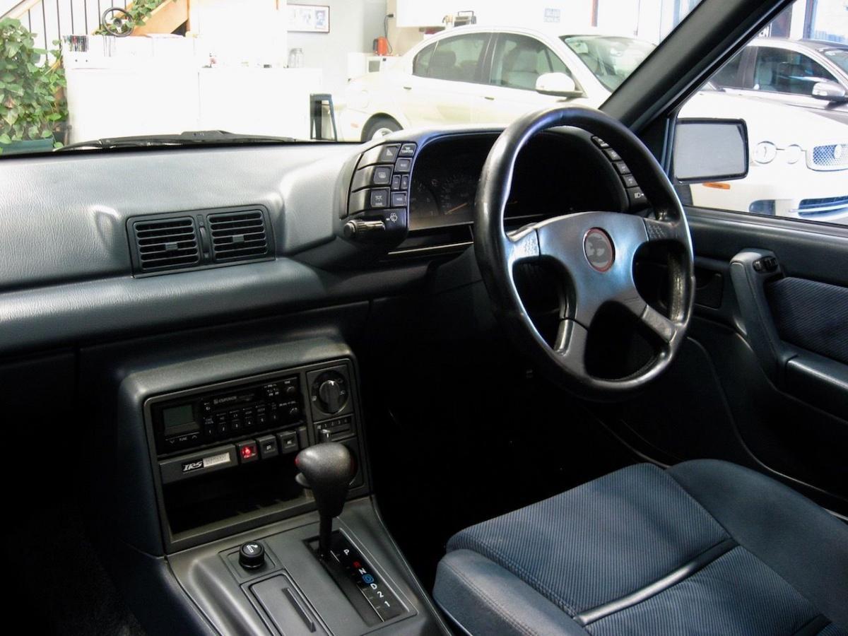 1992 HSV VP Clubsport in Alaskan White build number 209  (9).jpg