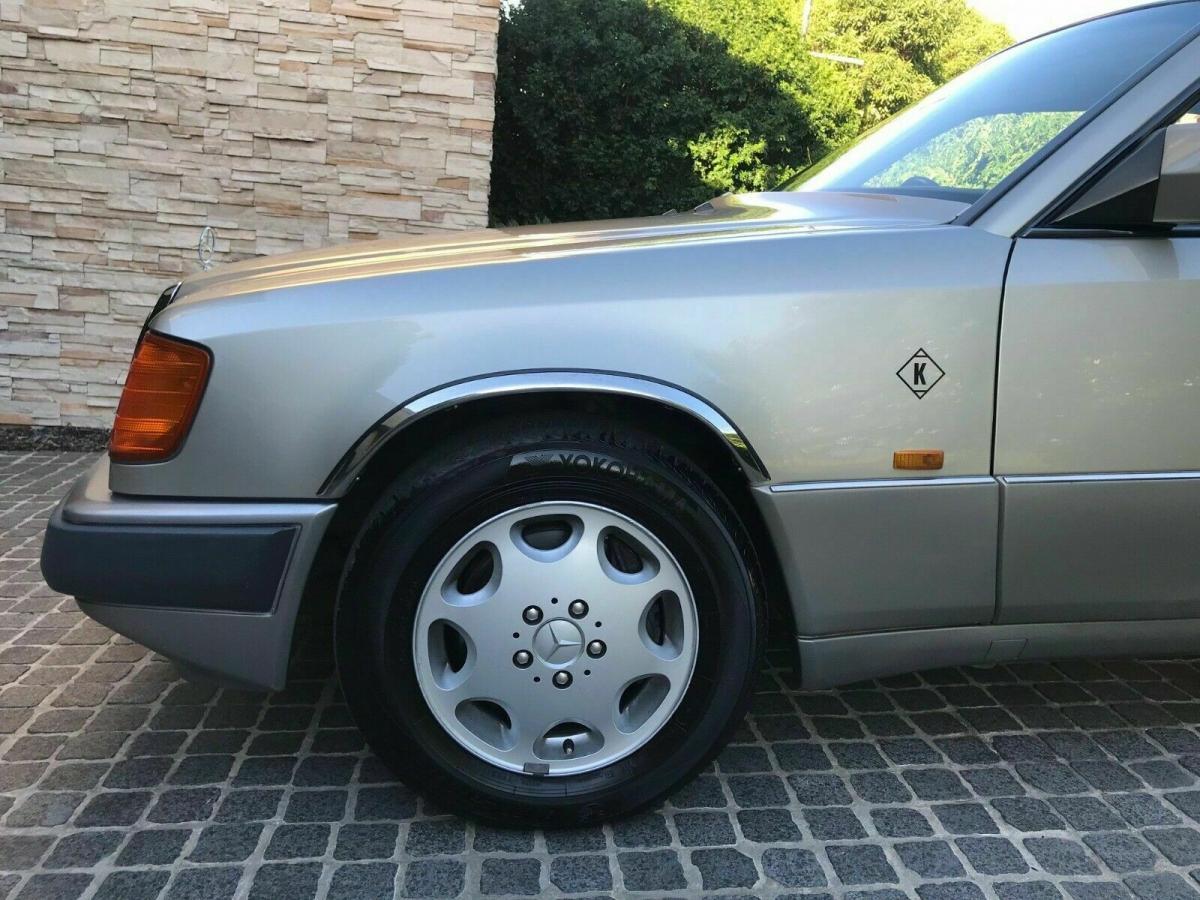 1992 Mercedes 320CE coupe Australian images (2).jpg