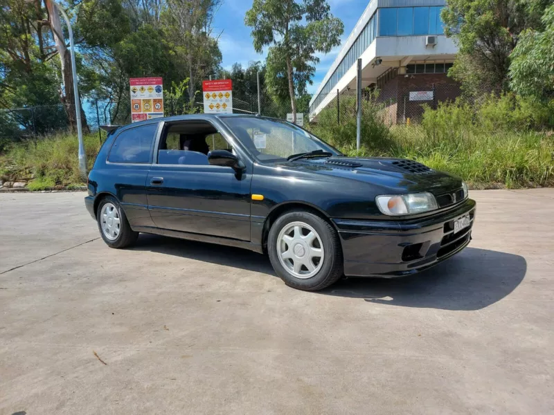 1992 Nissan Pulsar N15 GTiR RA Australia black hatch images 2021 (4).png