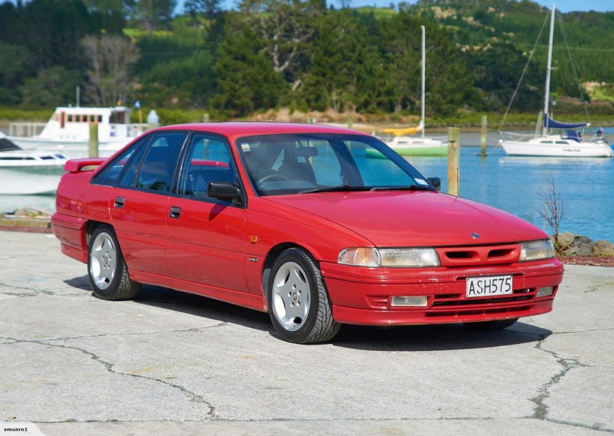 1992 Red VP HSV Clubsport exterior images New Zealand (1).jpg