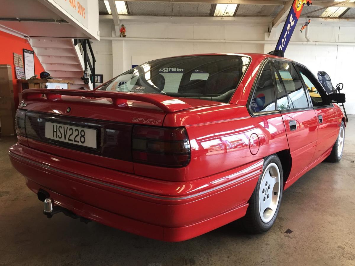 1992 VP HSV Holden Red clubsport  build number 228 images (15).jpg