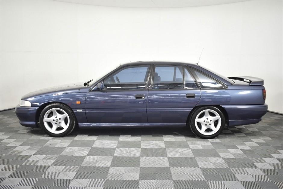 1992 VP HSV Special Edition model GTS V8 blue (18).JPG