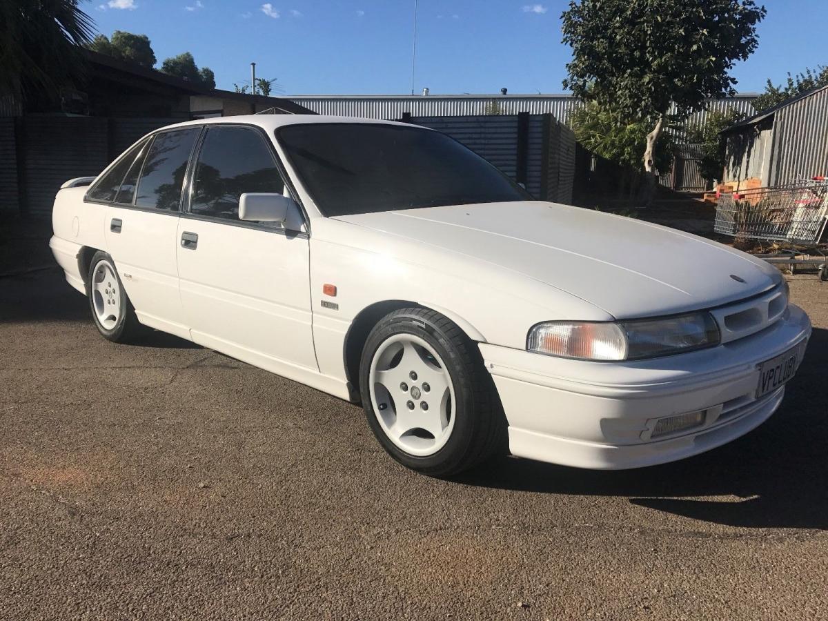 1992 White HSV VP Clubsport Holden images build 272 (1).jpg