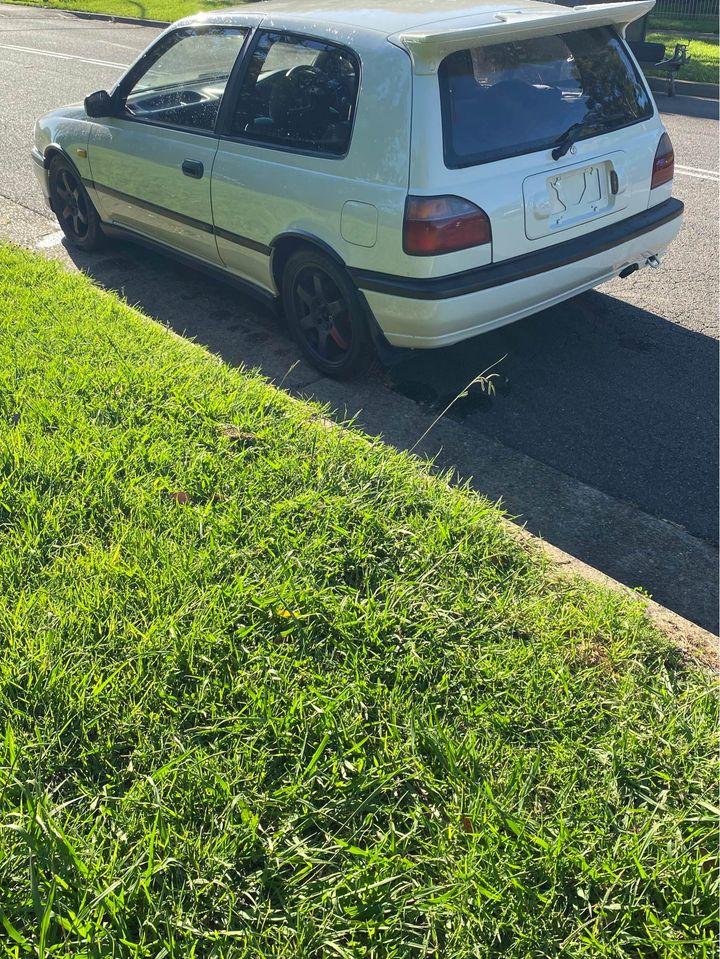 1992 White Pulsar GTiR for sale Australia Sydney write off (2).jpg