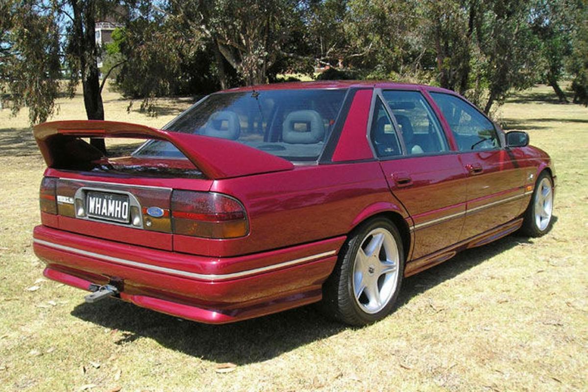 1992-ford-eb-allan-moffat-ho-sedan (4).jpg