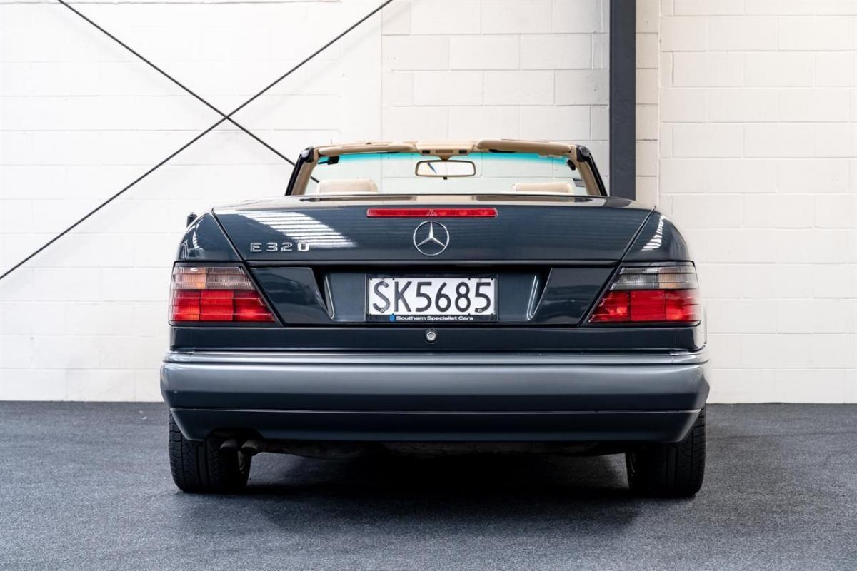 1993 Mercedes E320 cabriolet convertible gray with mushroom leather sportline (14).jpg