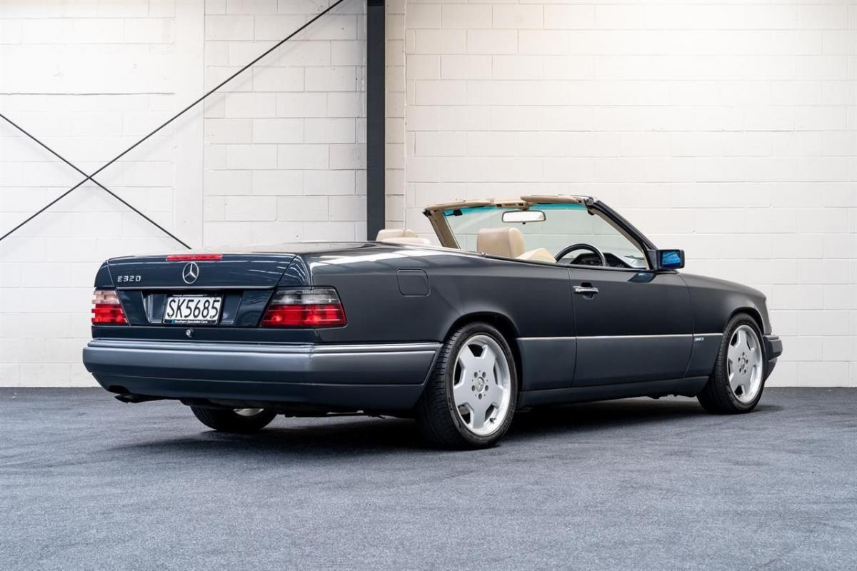 1993 Mercedes E320 cabriolet convertible gray with mushroom leather sportline (16).jpg