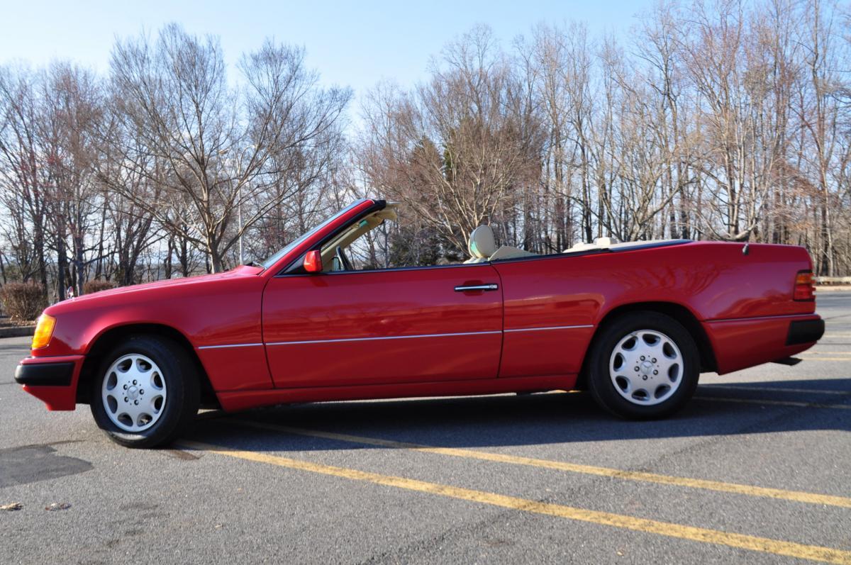 1993 W124 Mercedes 300CE Cabriolet Red paint images 2018 (1).jpg