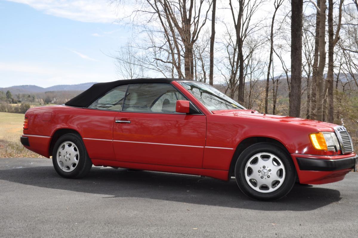 1993 W124 Mercedes 300CE Cabriolet Red paint images 2018 (2).jpg