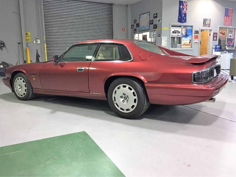 1994 Jaguar XJR-S Flamenco Red with Magnolia Hide trim images 6.0 V12 (7).jpg