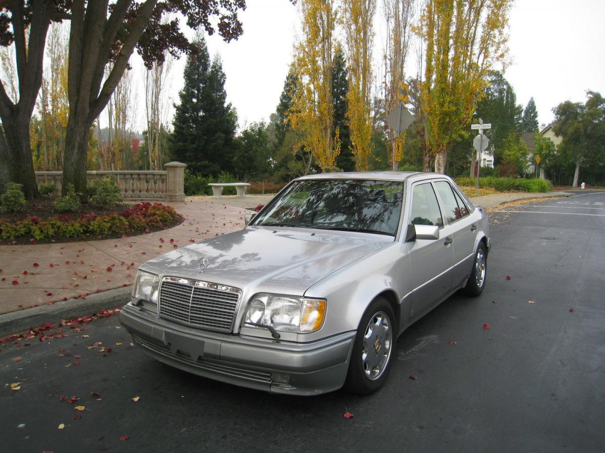 1994 Mercedes W124 500E silver metallic USA (24).jpg