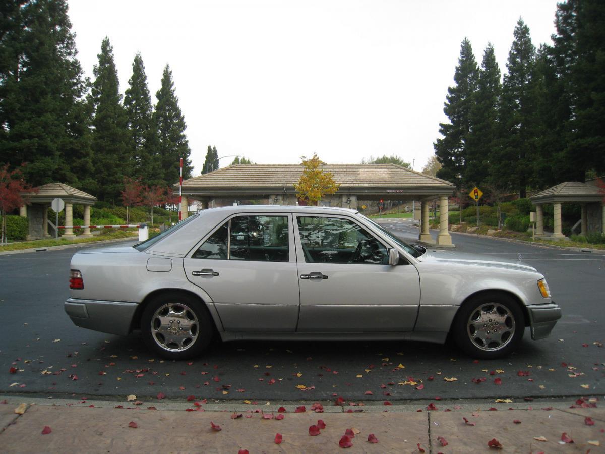 1994 Mercedes W124 500E silver metallic USA (4).jpg