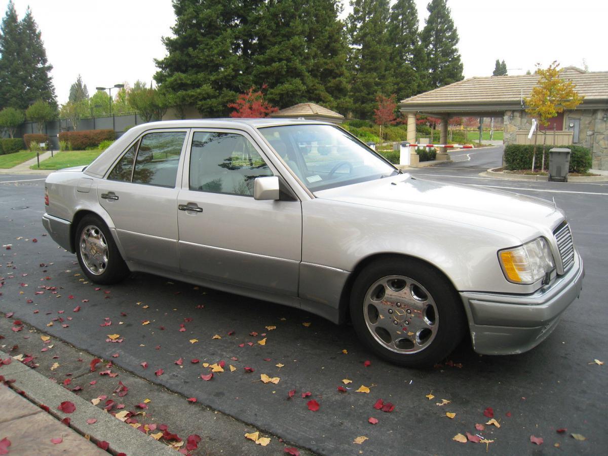 1994 Mercedes W124 500E silver metallic USA (5).jpg