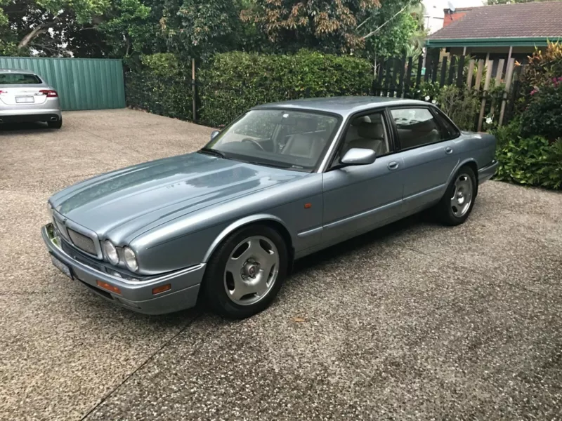 1995 Jaguar XJR (X306) 6 cylinder blue images RHD Australia (8).png