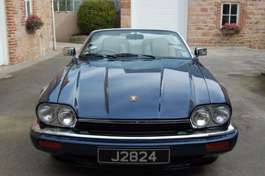 1995 Jaxuar XJS Convertible Celebration Edition Blue (5).png