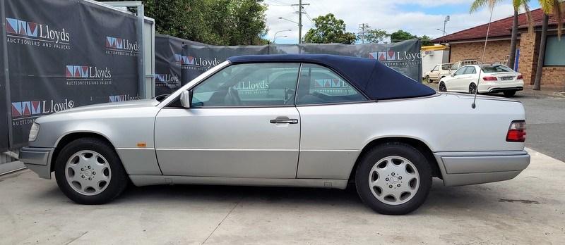 1995 Mercedes A124 E220 Cabriolet silver with blue roof and trim for sale Australia (6).jpg