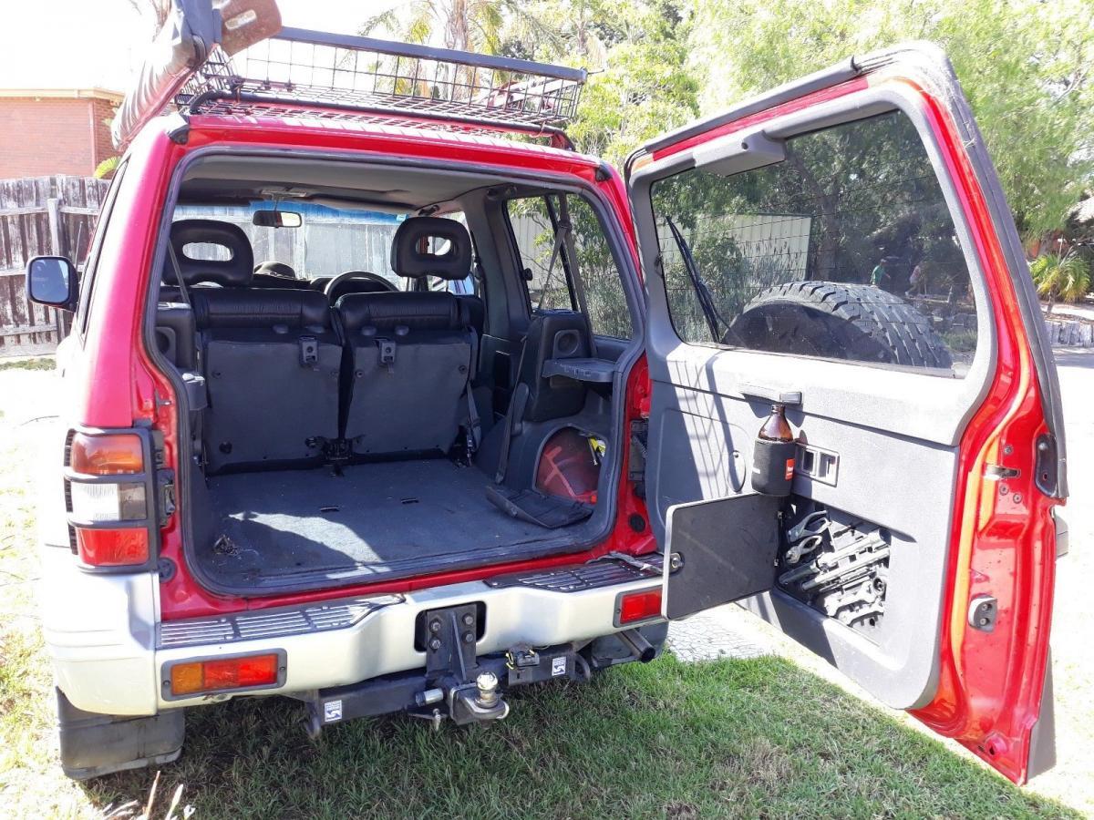 1995 SWB Gen 2 Pajero NJ red with leather images (3).jpg