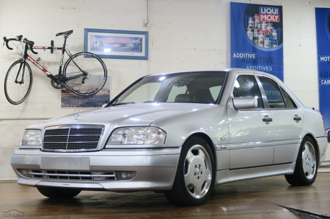 1996 C36 AMG Silver sedan Australian delivered (3).png