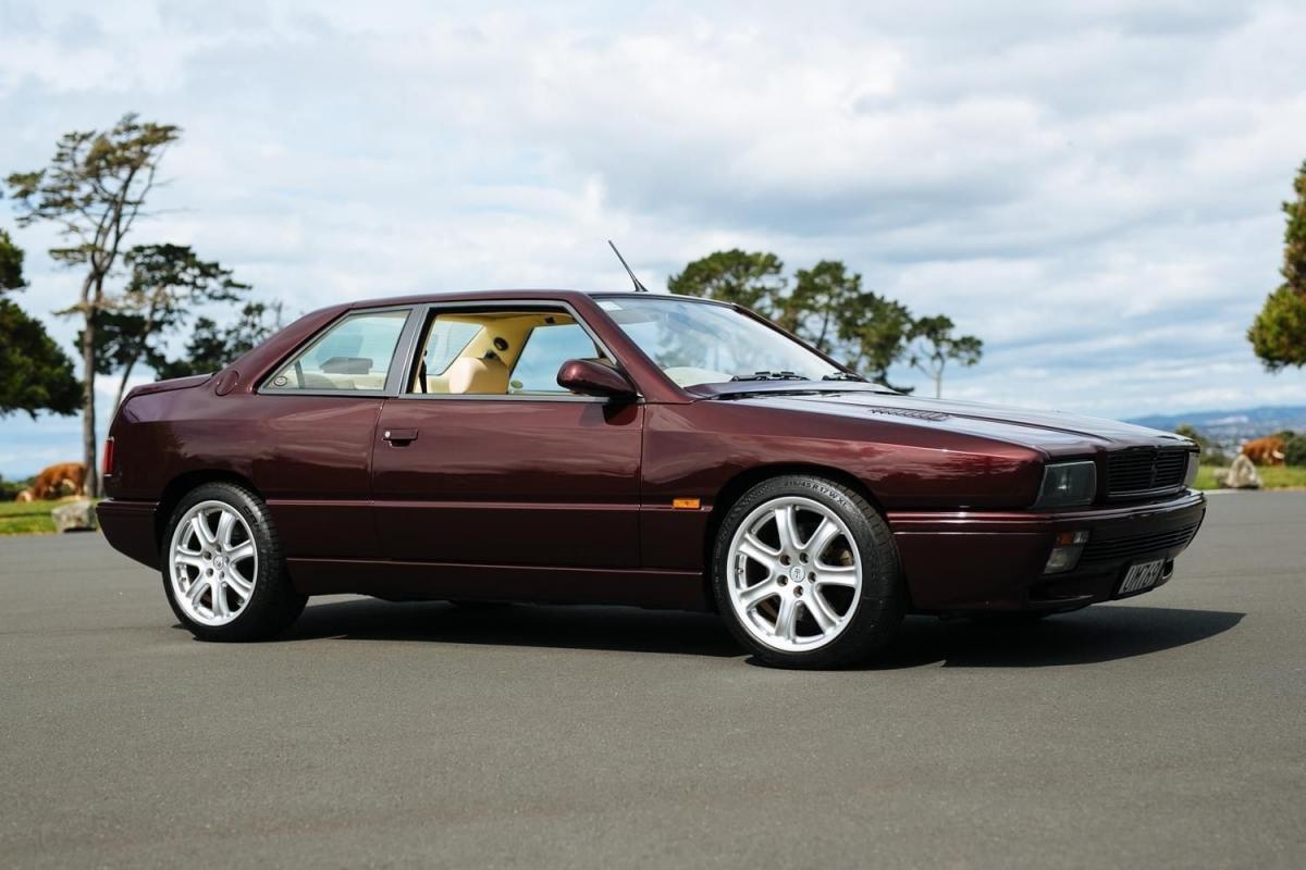 1996 Maserati Ghibli GT Coupe burgundy maroon images RHD rare images (16).jpg