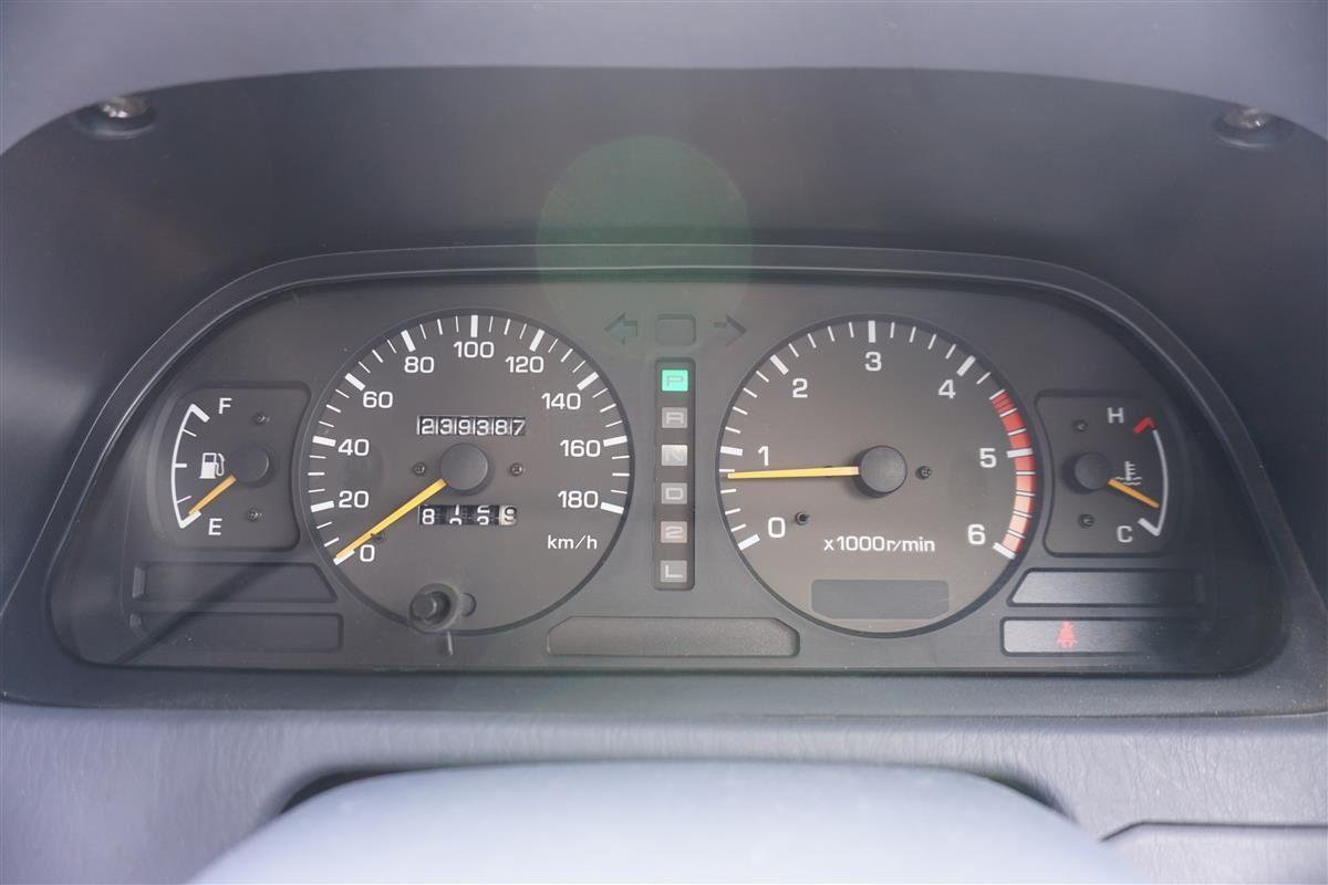 1996 Toyota Prado J90 SWB interior trim 2 door images (2).jpg