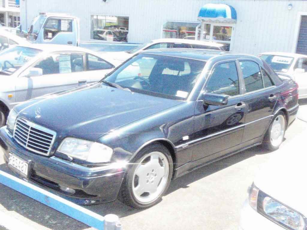 1997 C36 AMG C Class Mercedes Dark Blue NZ images (10).jpg