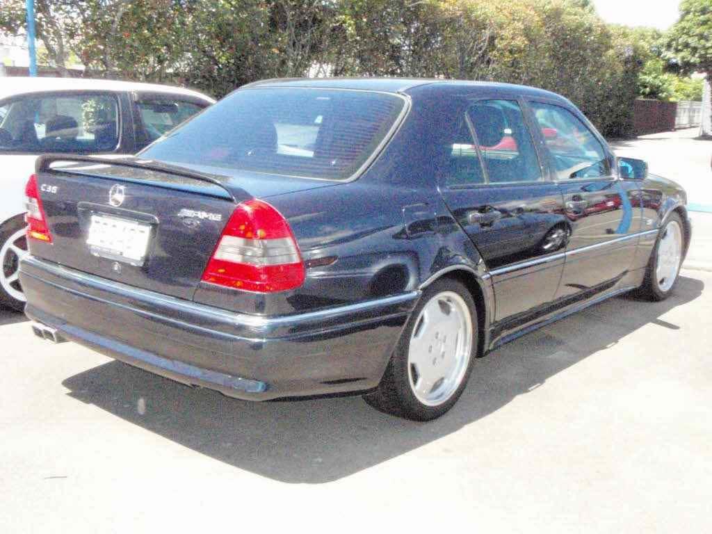 1997 C36 AMG C Class Mercedes Dark Blue NZ images (9).jpg