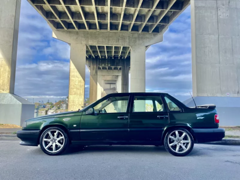 1997 Volvo 850 R Sedan green images Australia RHD (1).png