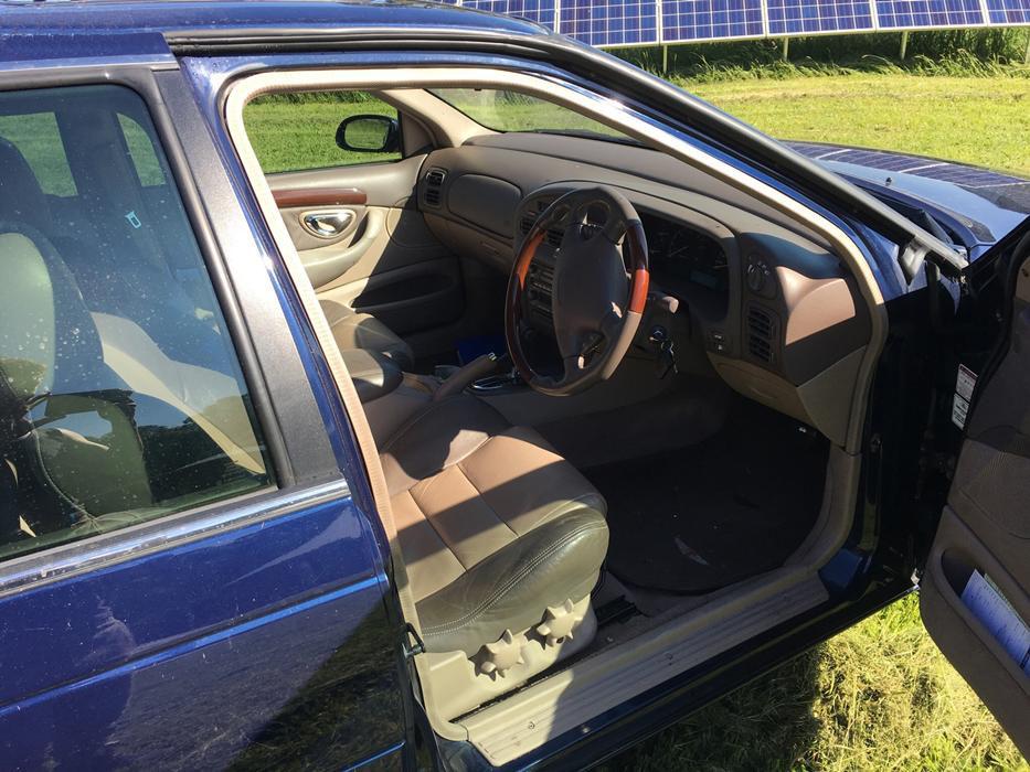 1998 Ford Fairlane FBT tickford navy blue interior images of leather (1).jpg