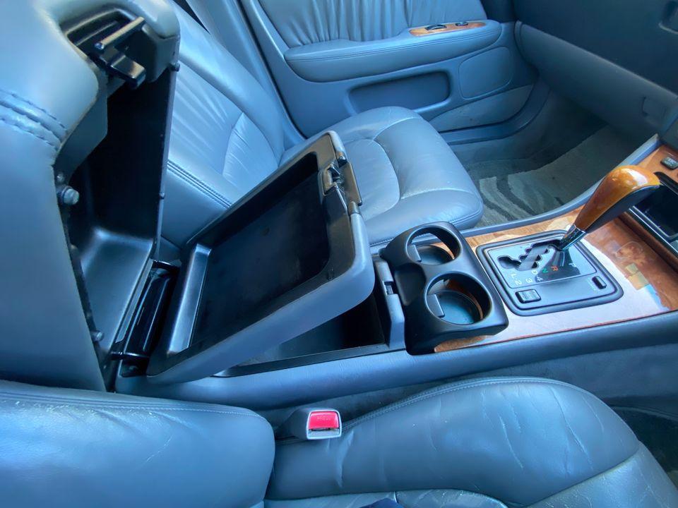 1998 Lexus LS400 Silver sedan for sale Australia NSW (5).jpg