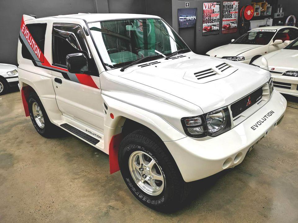 1998 Pajero Mitsubishi Evolution White images import Australia (6).jpg