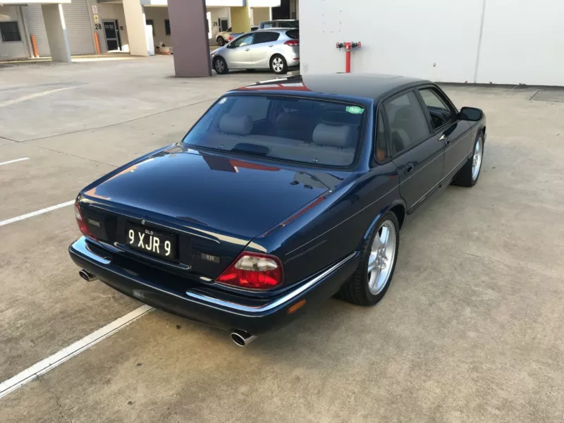 1999 Blue Jaguar XJR X308 Australia RHD images (10).png