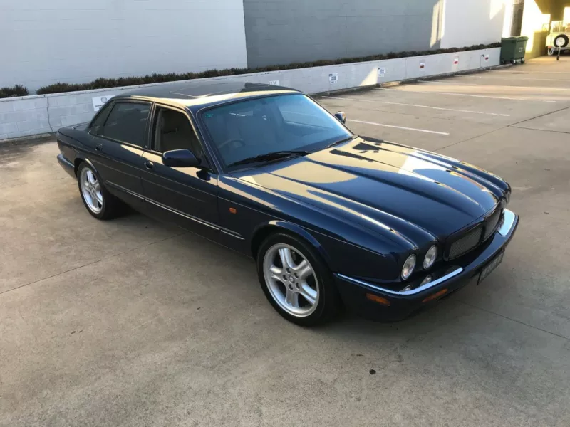 1999 Blue Jaguar XJR X308 Australia RHD images (4).png