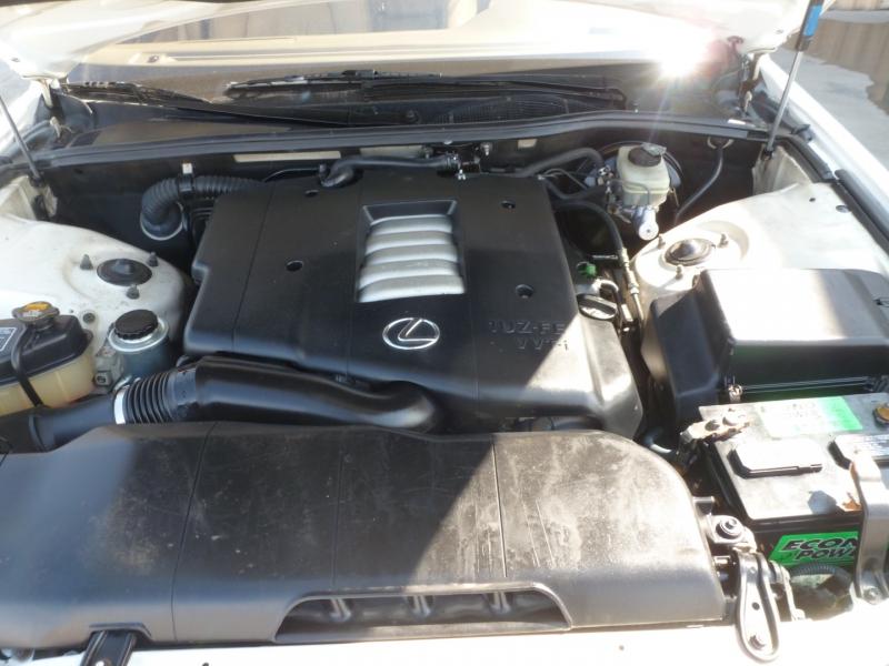 1999 Diamond White Pearl Lexus LS400 for sale Nevada USA (26).jpg