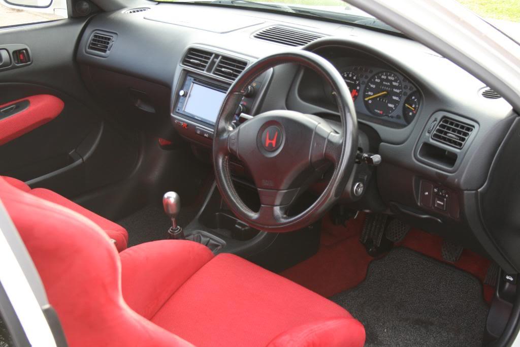 1999 Honda Civic Type R EK9 Championship white (9).jpg