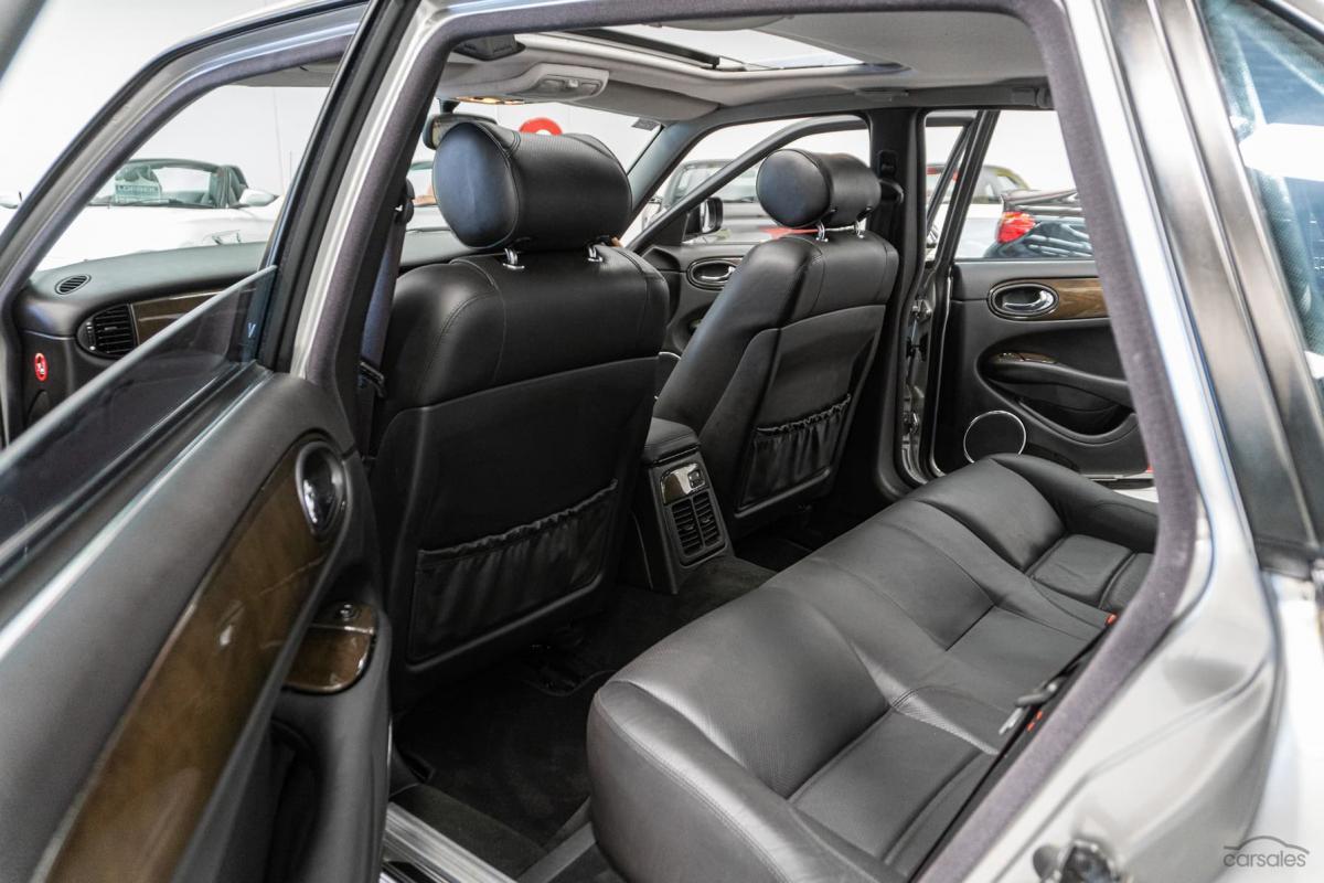 1999 Jaguar XJR V8 X308 Sedan silver for sale Australia (20).jpg